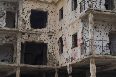 Beqaa, Lebanon, Nisan 04-2017: savaş, Lübnan ev markalarıdır machine-gunned, bombalandı, iç savaşta, Lübnan Dağları yok.
