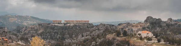 Σπίτια Για Τις Πέτρες Στα Βουνά Του Λιβάνου Λιβανέζικη Αρχιτεκτονική — Φωτογραφία Αρχείου