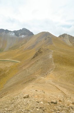 Nevado de Toluca, Meksika'nın etkin yanardağ görünümünü.