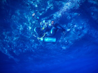 Pratik dalış ve şnorkel, gizemli lagün, palamut, şehirde bulunan şeffaf turkuaz mavi su güzel lagün Mato Grosso yapmak Sul, Brezilya