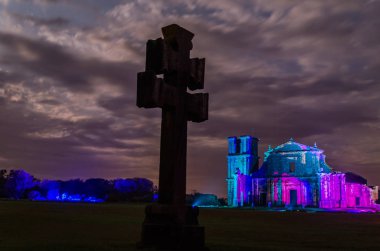 Unesco sitesi - Guaranis bir Cizvit misyon parçası: kilise, kalıntıları, Sao Miguel das Missoe, Rio Grande Sul, Brezilya.