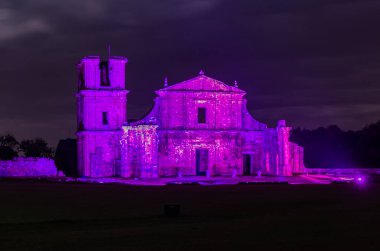 Unesco sitesi - Guaranis bir Cizvit misyon parçası: kilise, kalıntıları, Sao Miguel das Missoe, Rio Grande Sul, Brezilya.