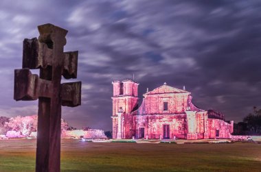 Unesco sitesi - Guaranis bir Cizvit misyon parçası: kilise, kalıntıları, Sao Miguel das Missoe, Rio Grande Sul, Brezilya.