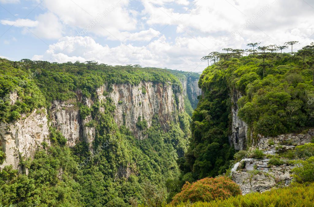 Beautiful landscape of Itaimbezinho Canyon and green rainforest, Cambara do Sul, Rio Grande do Sul, Brazil