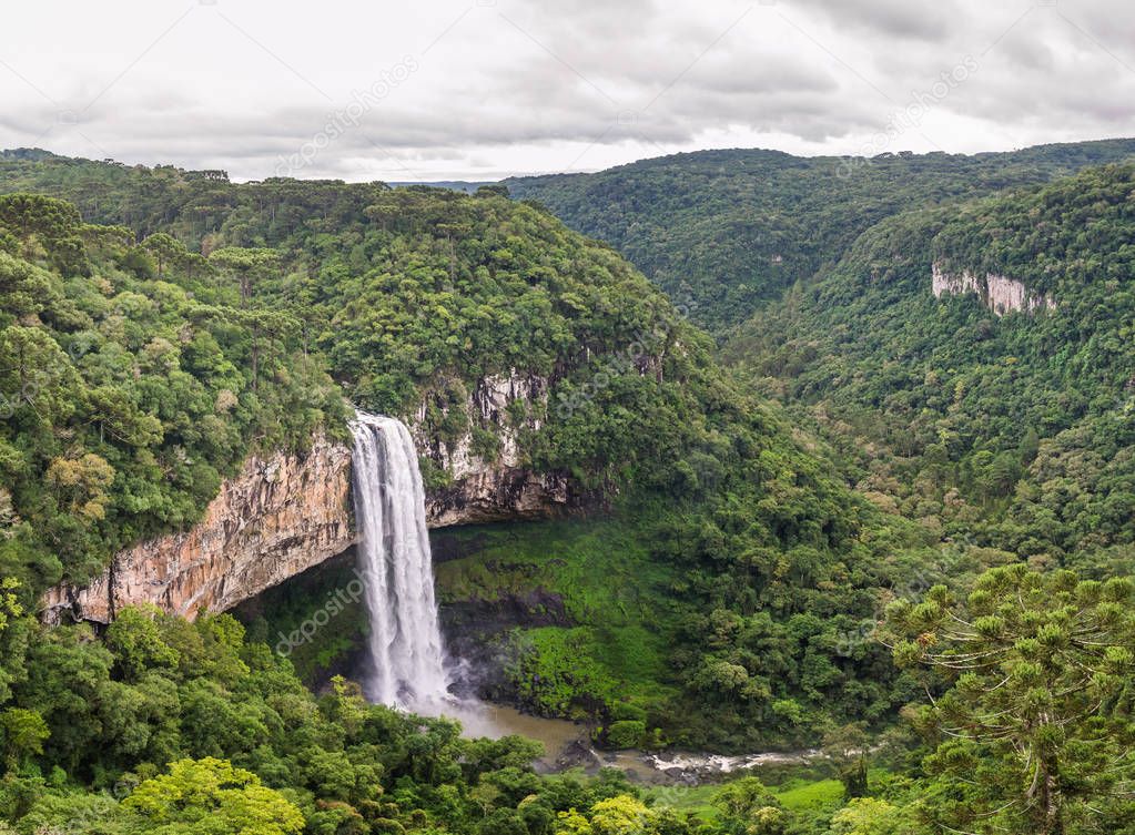 Beautiful view of Caracol Waterfall (Snail Waterfall) - Canela- 
