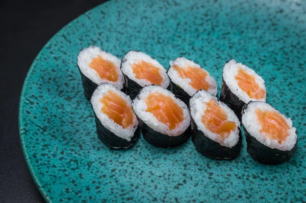 Perfect Sushi Traditional Japanese Cuisine Delicious Hossomaki Decorated Plate Black — Stock Photo, Image
