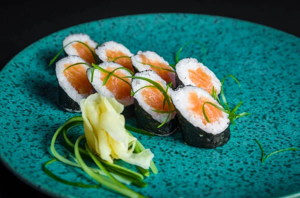 Perfect Sushi Traditional Japanese Cuisine Delicious Hossomaki Decorated Plate Black — Stock Photo, Image