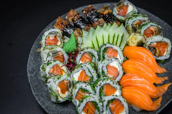 Sushi Traditional Japanese Cuisine Several Delicious Sushi Decorated Plate Black — Stock Photo, Image