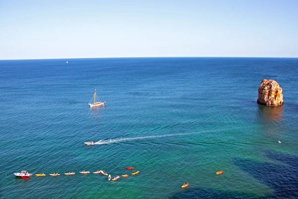 葡萄牙拉各斯彼达迪浦的水上运动空中飞行 — 图库照片