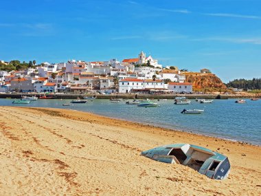 Köyün Ferragudo Portekiz Algarve'deki/daki oteller