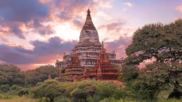 Starověký Chrám Bagan Myanmaru Při Západu Slunce — Stock video