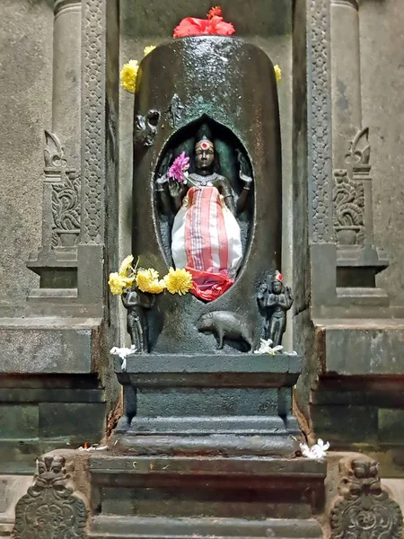 Starověké Shiva Socha v ášramu Ramana v Indii Tiruvanamalai — Stock fotografie