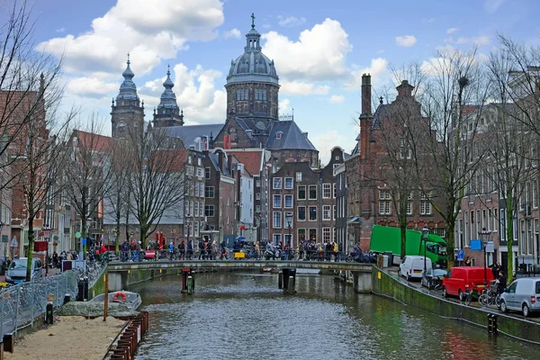 Şehirden Nicolaas ile Hollanda Amsterdam'da doğal — Stok fotoğraf