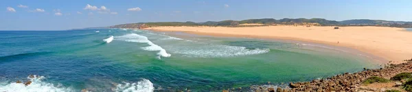 Portekiz westcoast kumsalda Carapateira görüntüleyin — Stok fotoğraf