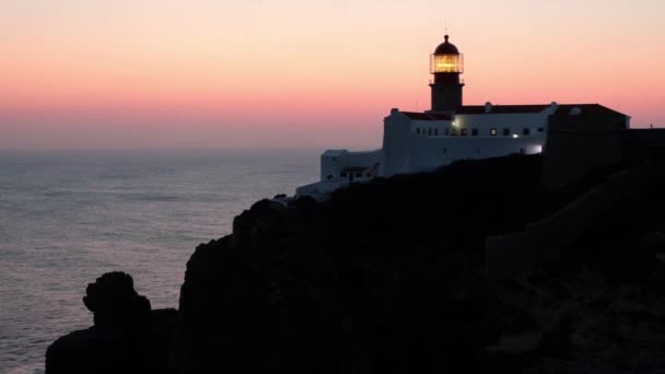 Vuurtoren Cabo Vicente Sagres Portugal Bij Zonsondergang — Stockvideo