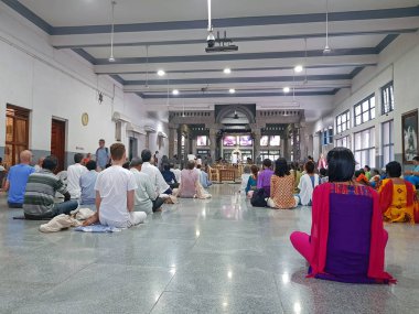 Tiruvanamalai, Hindistan - 14 Aralık 2018: Ra'daki yeni salon