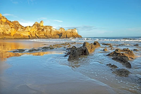 Praia Tres Irmaos i Alvor i Algarve Portugal — Stockfoto