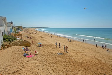 Armacao de Pera, Portekiz - 21 Nisan 2019: İnsanlar