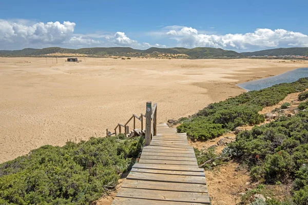 Blick vom Strand von Carapateira an der Algarve — Stockfoto