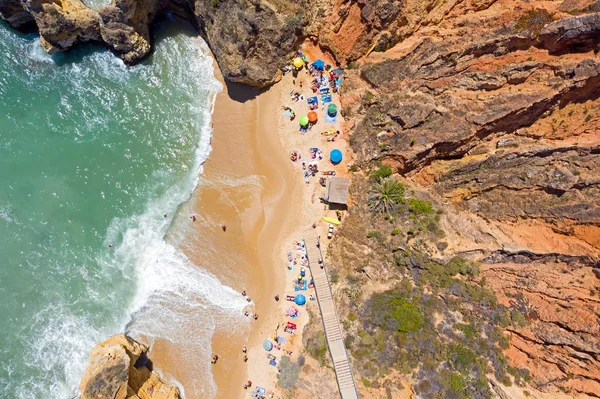 Antenn topp skott från Praia do Camillo i Lagos Portugal — Stockfoto