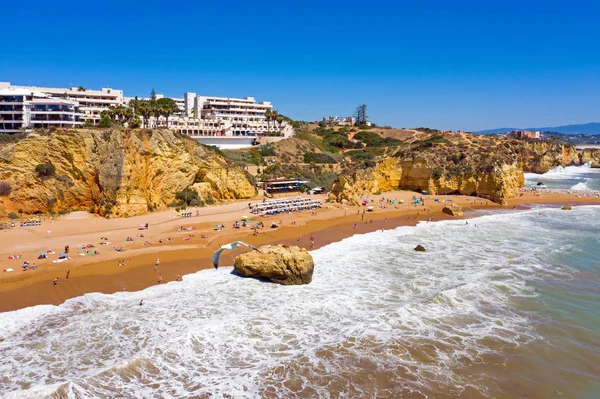 Vista aérea na Praia D 'Ana perto de Lagos em Portugal — Fotografia de Stock