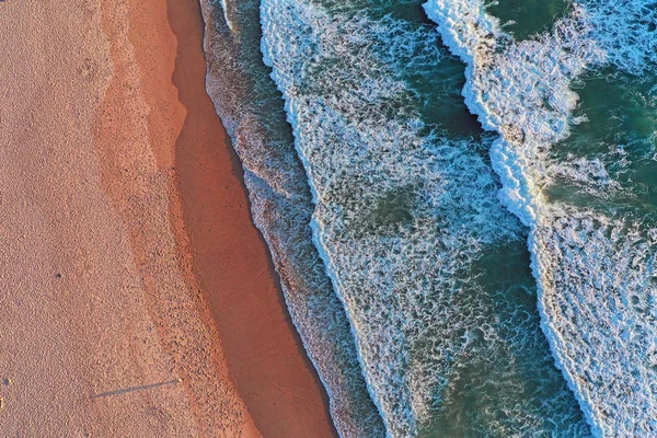 Okyanus dalgaları üst atış — Stok fotoğraf