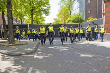 Amsterdam, Hollanda - 16 Mayıs 2019: Polis gücü