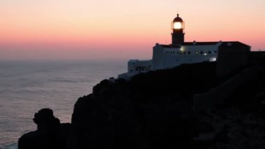 Sagres Portekiz 'deki Cabo Vicente deniz fenerinden gelen hava durumu.