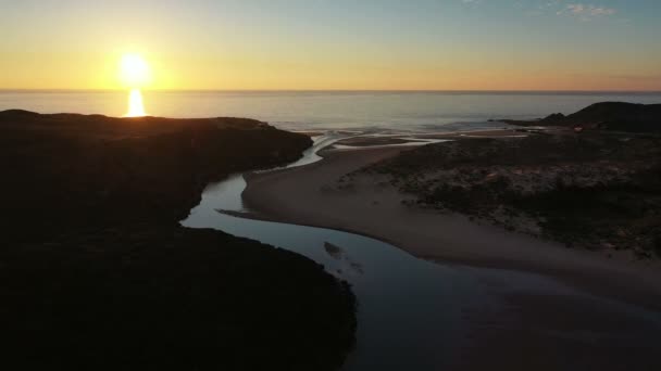 Levegő Praia Amoreirán Portugáliában Naplementekor — Stock videók