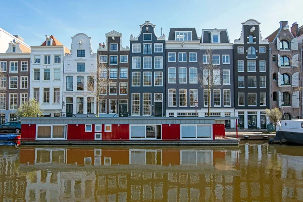 Casas Medievais Longo Canal Amsterdã Países Baixos — Fotografia de Stock