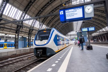 Hollanda, Amsterdam 'dan Munt kulesiyle şehir manzarası