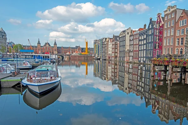 Staden Natursköna Från Amsterdam Med Centralstationen Nederländerna — Stockfoto