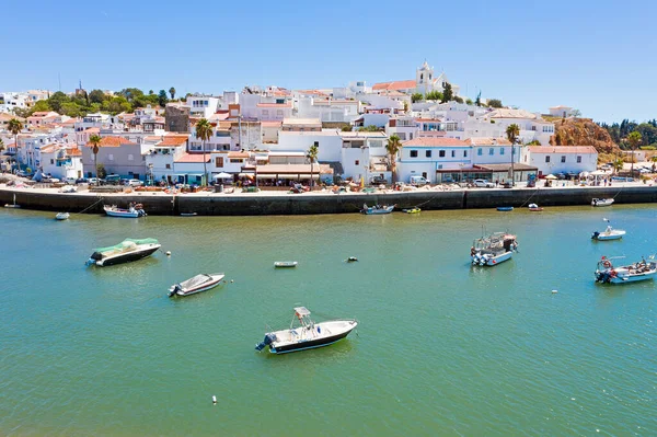 葡萄牙阿尔加维的Ferragudo村的空中 — 图库照片