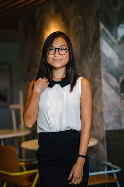 Portrait Beautiful Asian Businesswoman Eyeglasses Asian Business Woman Cafe — Stock Photo, Image