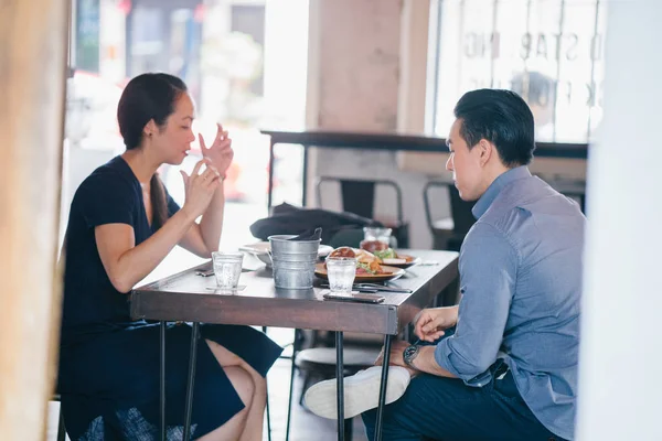 Glad Ung Romantiska Asiatiska Par Café — Stockfoto