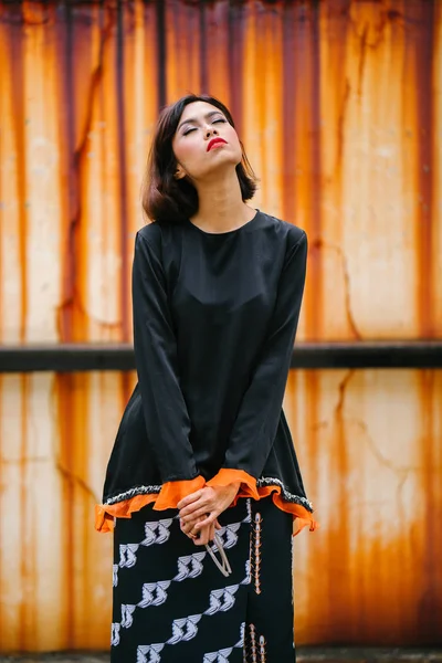 Portrait Young Attractive Photogenic Singaporean Malay Woman Posing Outdoors — Stock Photo, Image