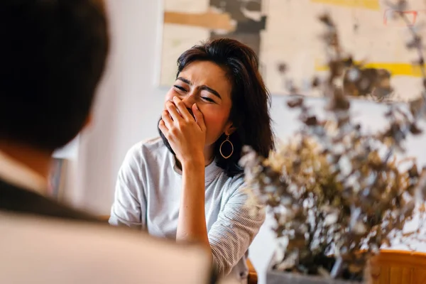 Young Married Malay Couple Enjoying Morning Work Talking One Another — Stock Photo, Image