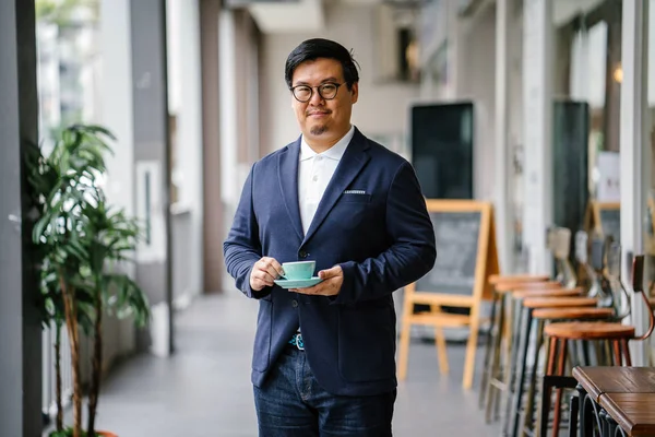 Retrato Hombre Asiático Chino Educado Mediana Edad Espectáculos Casuales Negocios — Foto de Stock