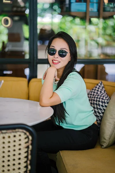 Portrait Young Attractive Chinese Asian Woman Lounging Relaxing Cafe Day — Stock Photo, Image