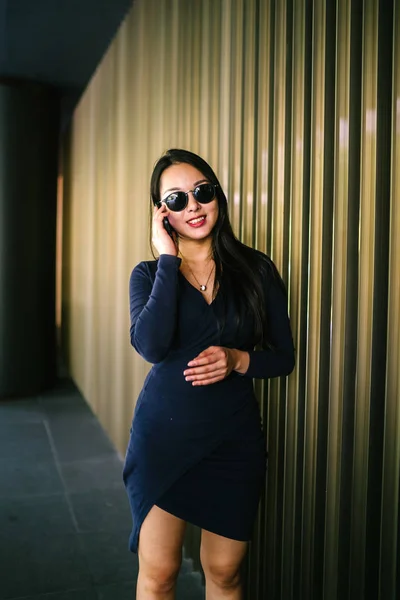 Retrato Una Joven Hermosa Mujer China Asiática Elegante Elegante Vestido —  Fotos de Stock