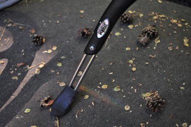 Strida katlanır bisiklet adım.