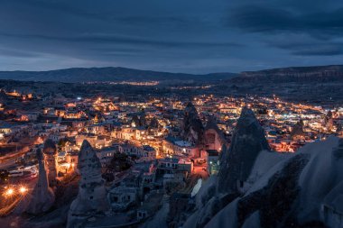 Cappadocia Göreme köyü gece görünümü