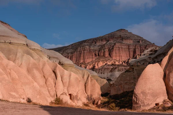 Прекрасные Скалы Кападокии Долине Роз — стоковое фото