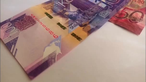 Банкноти Кенії 100 Шилінгів Білому Спокійні Кадри Відеокліп Валюта Гроші — стокове відео