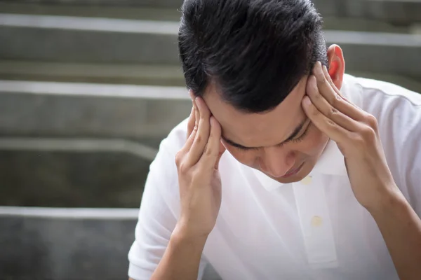 Preoccupato Uomo Con Mal Testa Malato Uomo Stressato Che Soffre — Foto Stock