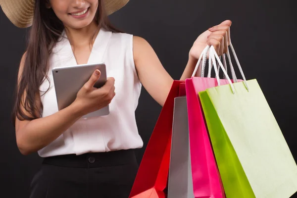 Shopping Donna Con Tablet Computer Shopping Online — Foto Stock