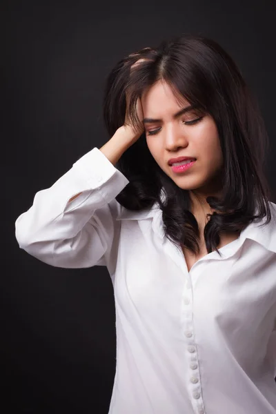 Menekankan Wanita Dengan Sakit Kepala Vertigo Pusing Migrain Mabuk — Stok Foto