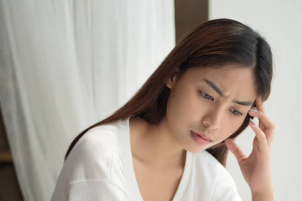 Potret Wanita Stress Dengan Sakit Kepala Wanita Depresi Menderita Vertigo — Stok Foto