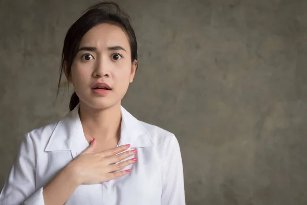 Woman Shocking Mood Portrait Shocked Stunned Fear Scared Asian Woman — Stock Photo, Image