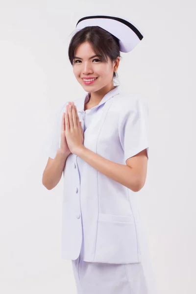 Amable Enfermera Sonriente Con Estilo Tailandés Asiático Gesto Bienvenida — Foto de Stock